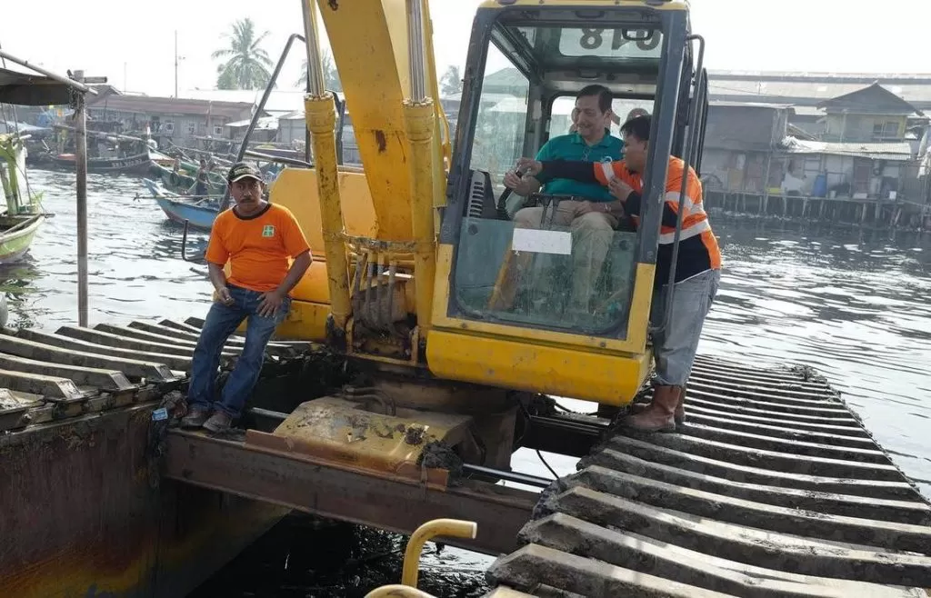 Jurus Bulldozer ala Luhut
