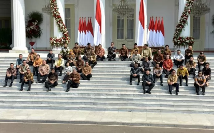 Kabinet Jokowi “Kocar-Kacir”