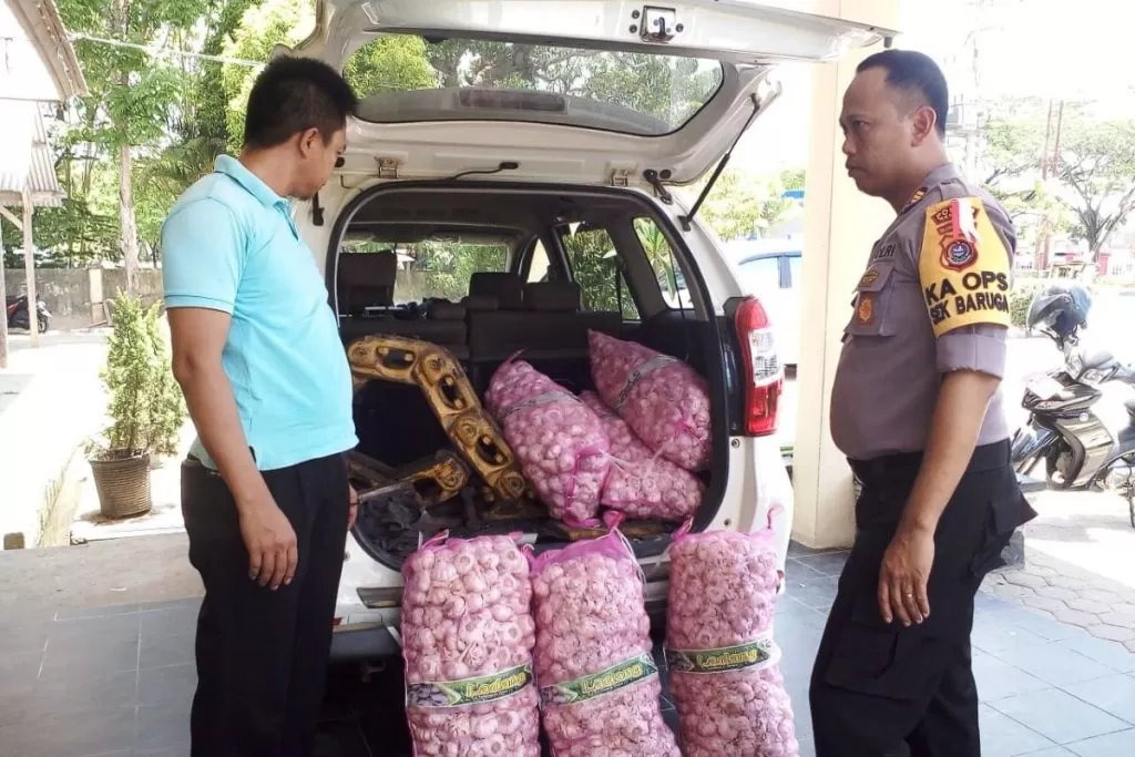 Kisah Polisi dan Bawang Putih