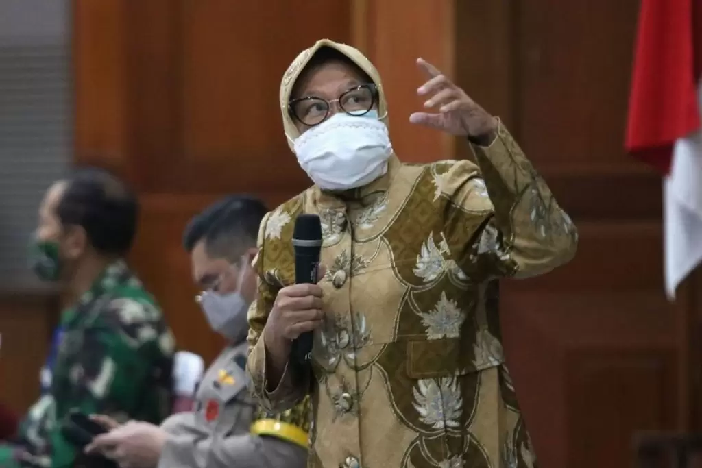 Mensos Risma ‘Bondo Nekat’