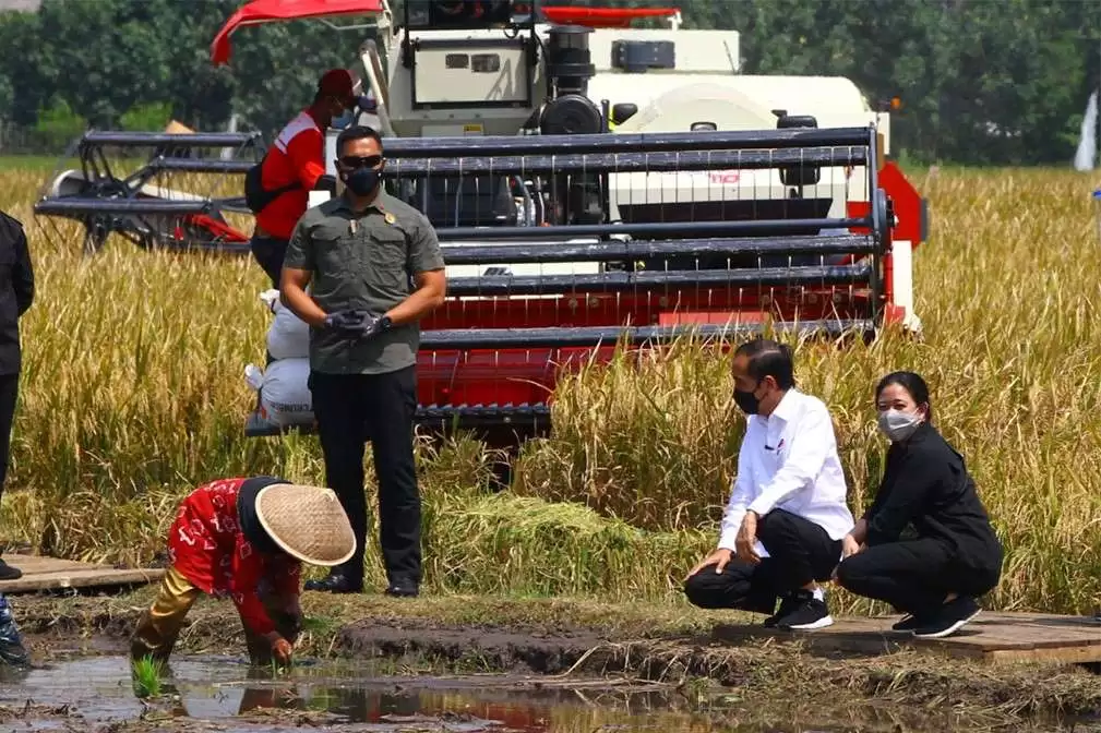 Saatnya Jokowi Tentukan Close Friends