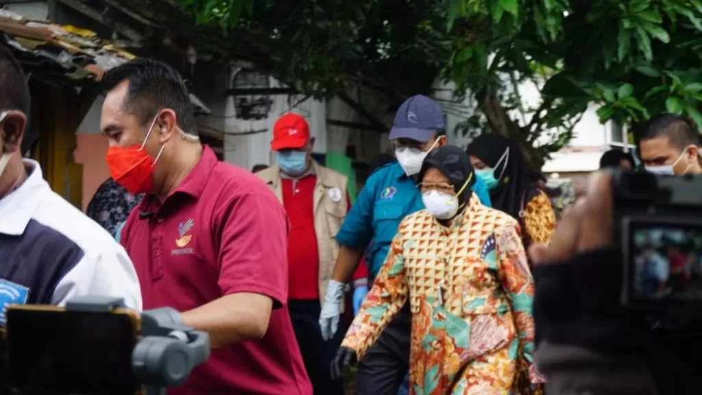 Setelah Anies, Risma “Ganggu” Khofifah