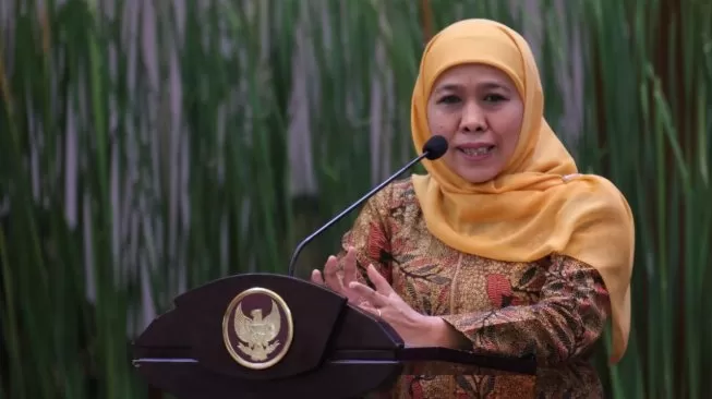 Perempuan Kuat Ala Khofifah?