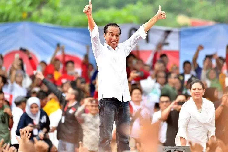 Ada "Udang" di Balik Relawan Jokowi?