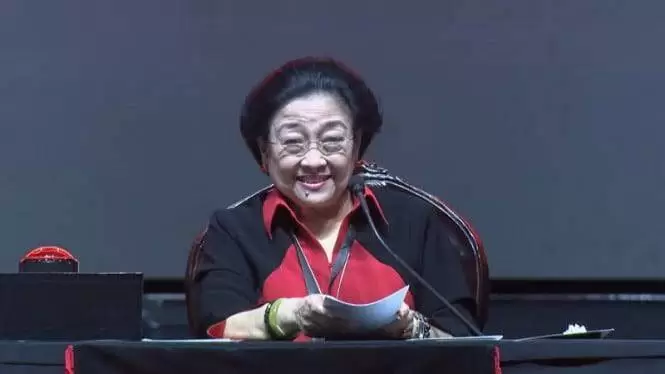 Megawati Tidak Sadar Unjuk Kekuatan?
