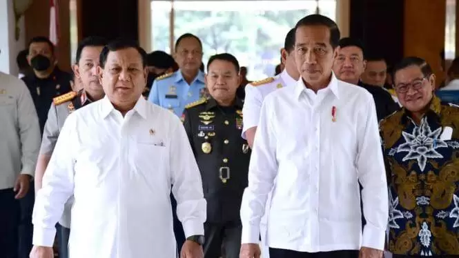 Prabowo, Jalan Tengah Istana dan Teuku Umar?