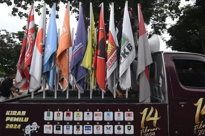 Menakar Demokrasi Tanpa Partai Politik