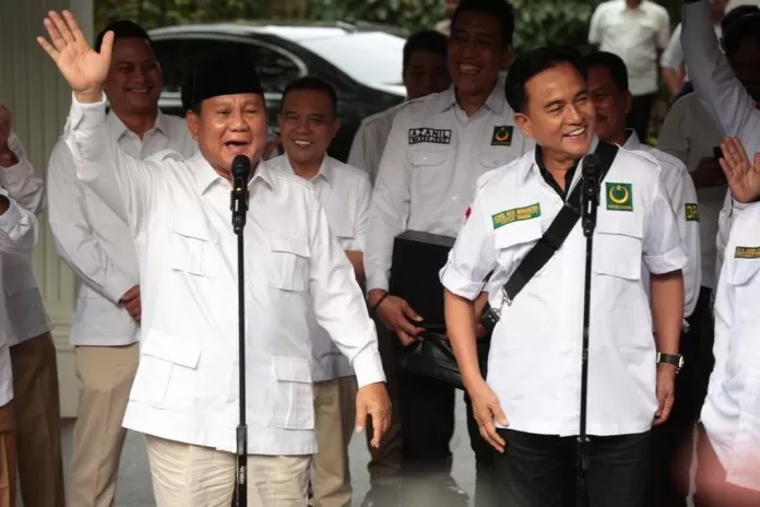 Beranikah Prabowo Mengambil Yusril?