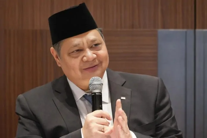 Diam yang Memilih