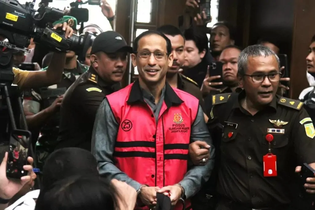 sidang dakwaan nadiem makarim dery ridwansah (Sumber: RadarSitubondo)
